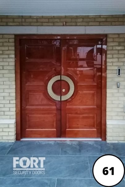 0061 Brown Gloss Fort Security Double Door With Bespoke Handle
